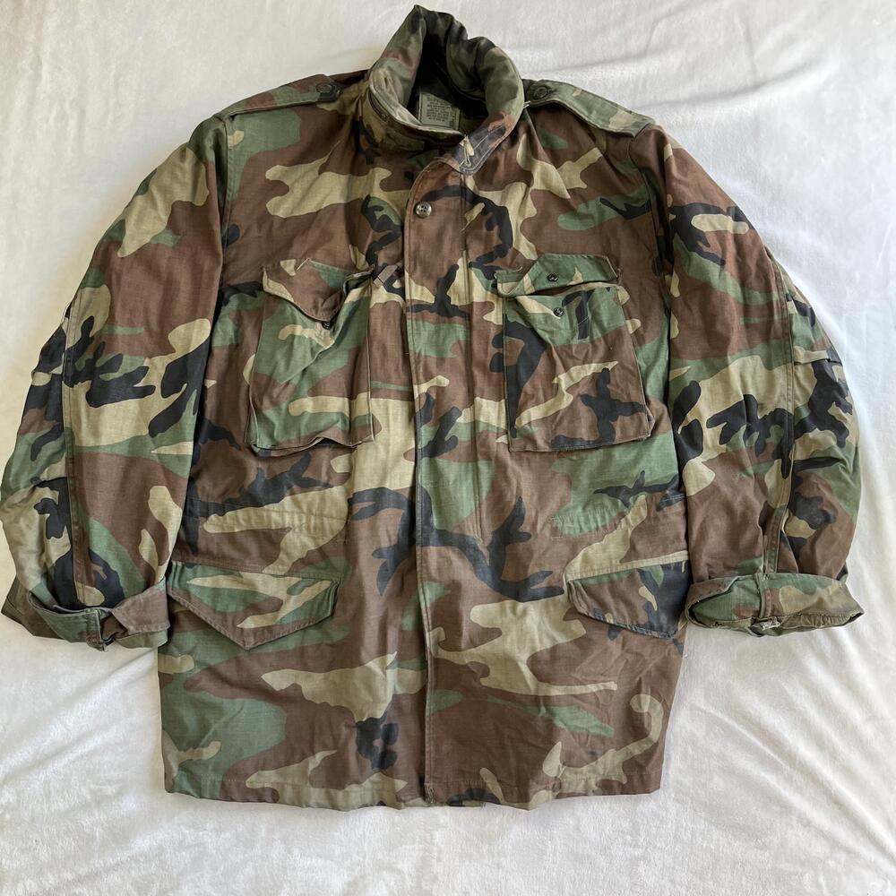 Vintage Centre Manufacturing Jacket Mens XLT Camo Cold Weather Field Coat Hooded